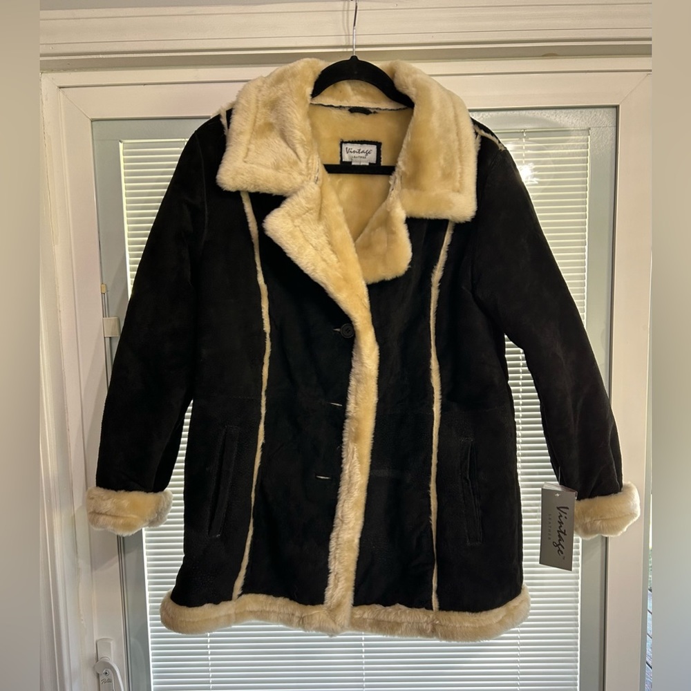 Woman’s 100% Leather/suede Black Coat Vintage Brand Size XL NWT